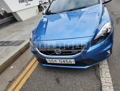 Photo 1 of 7: 2016 Volvo V40 T5, VIN YV1MV40LDG2315312 — Korean insurance auction