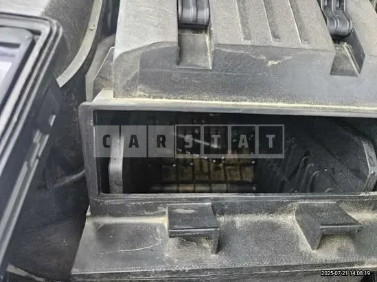 Photo 2 of 9: 2021 Kia K5 — Korean insurance auction