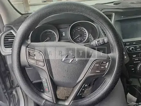 Photo 2 of 17: 2018 Hyundai Santa Fe, VIN KMHSW81UBJU851401 — Korean insurance auction