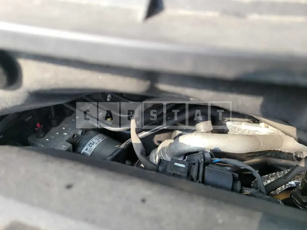 Photo 2 of 32: 2018 Hyundai Kona, VIN KMHK5816GJU132502 — Korean insurance auction
