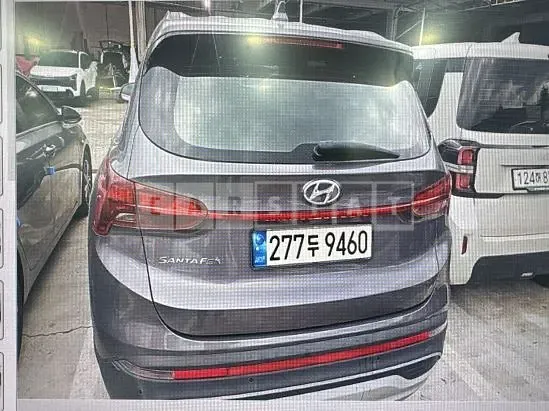 Photo 2 of 17: 2021 Hyundai Santa Fe, VIN KMHS281LGMU391350 — Korean insurance auction