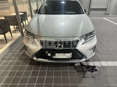 Photo 1 of 44: 2015 Lexus ES350 — Korean insurance auction