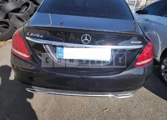 Photo 2 of 23: 2017 Mercedes-Benz C220d 4Matic, VIN WDDWF0FB5HR218305 — Korean insurance auction