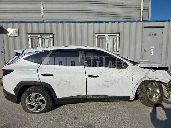 Photo 2 of 17: 2023 Hyundai Tucson — Korean insurance auction
