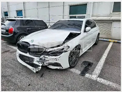 Photo 1 of 24: 2020 BMW 530i M Sport Package — Korean insurance auction