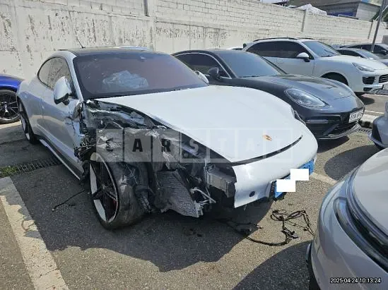Photo 2 of 50: 2021 Porsche Taycan 4S (High) — Korean insurance auction