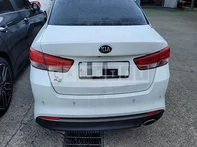 Photo 1 of 13: 2015 Kia K5 2.0, VIN KNAGU411BGA001791 — Korean insurance auction