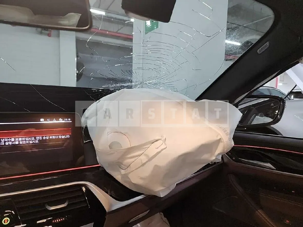 Photo 2 of 20: 2022 BMW 530i xDrive, VIN WBA31BJ01PCL33625 — Korean insurance auction
