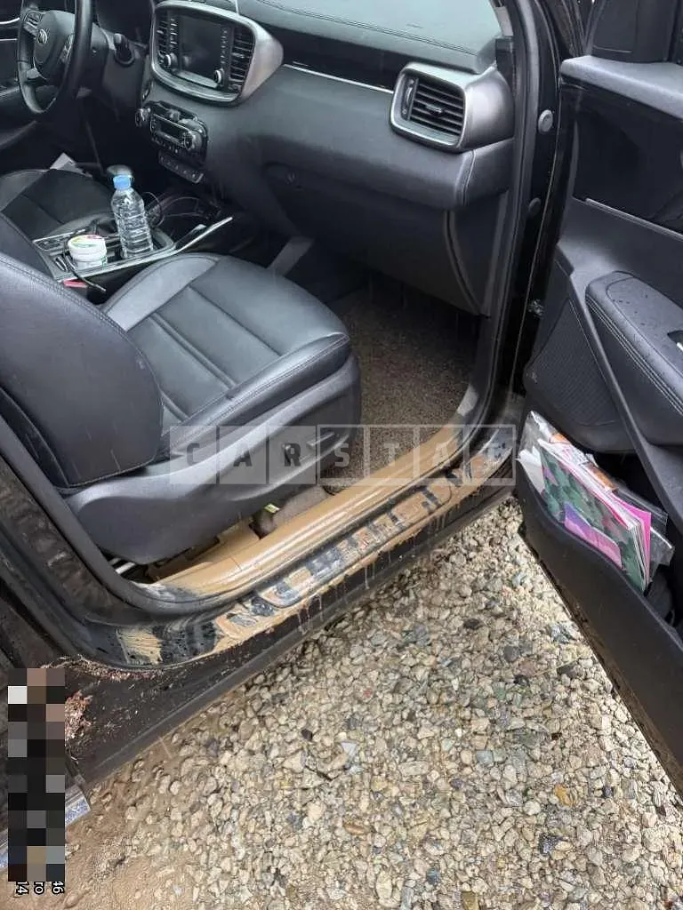 Photo 2 of 2: 2017 Kia Sorento Gasoline — Korean insurance auction