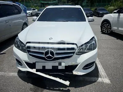 Photo 1 of 16: 2015 Mercedes-Benz E220 BlueTec — Korean insurance auction