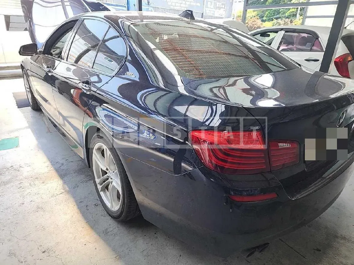 Photo 2 of 15: 2016 BMW 520d, VIN WBA5E5105GG203905 — Korean insurance auction