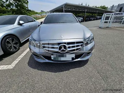Photo 1 of 9: 2015 Mercedes-Benz E220 BlueTec — Korean insurance auction