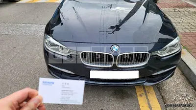 Photo 1 of 38: 2018 BMW 320i, VIN WBA8A9104JAD29718 — Korean insurance auction