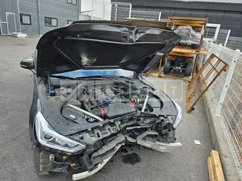 Photo 3 of 3: 2016 Genesis EQ900 5.0 — Korean insurance auction