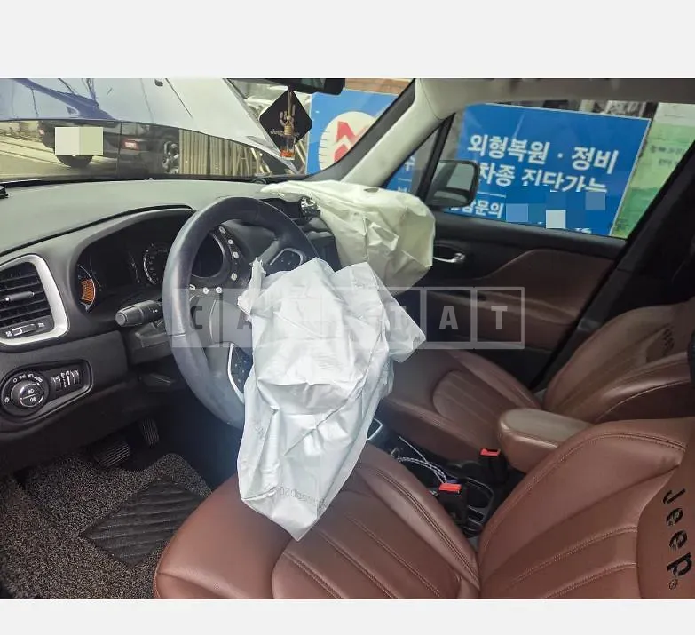 Photo 2 of 7: 2021 Jeep Zip Renegade 2.4 FWD — Korean insurance auction