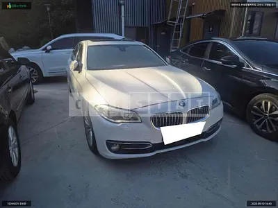 Photo 1 of 15: 2016 BMW 520d, VIN WBA5E5105GG209901 — Korean insurance auction