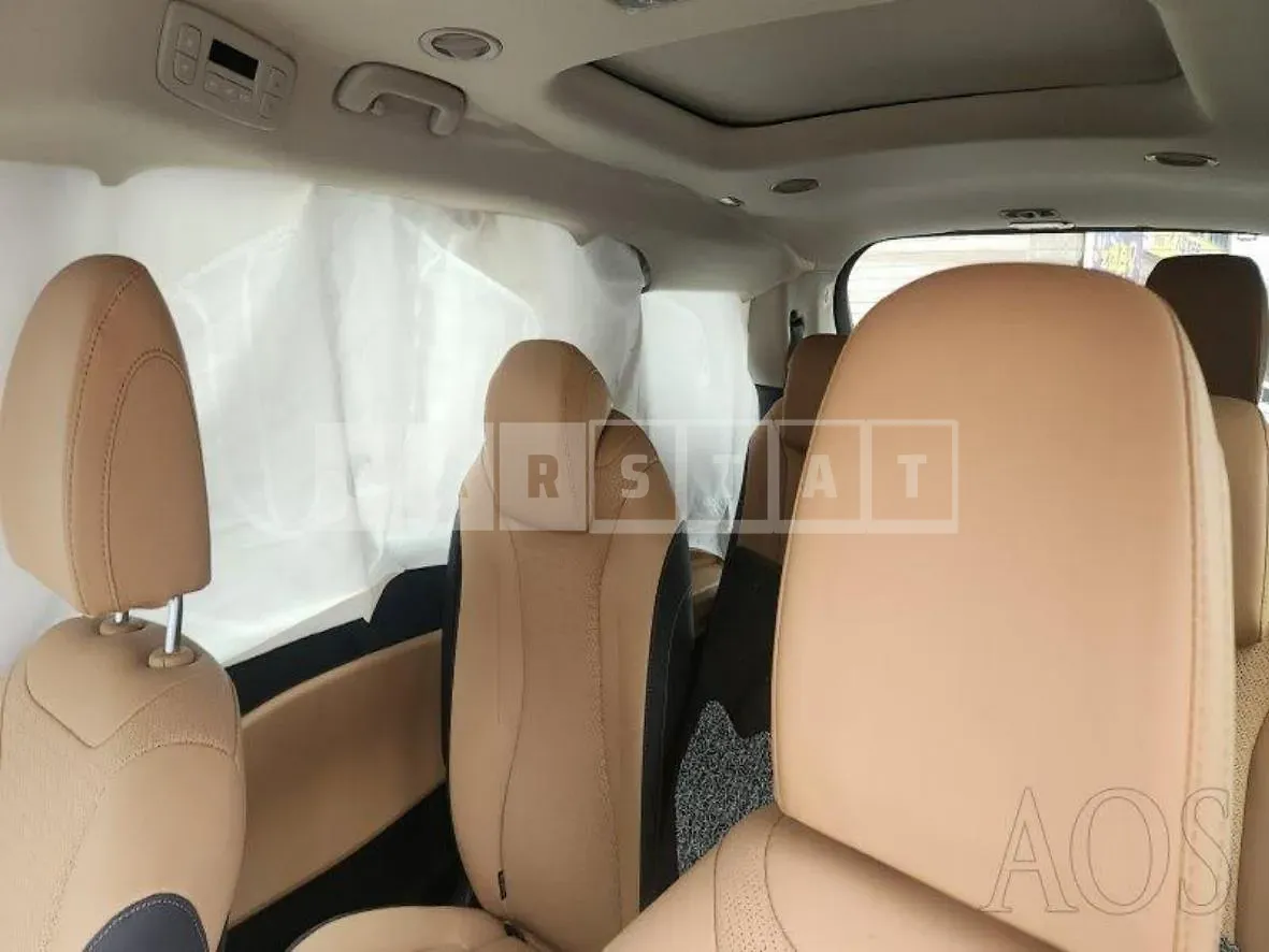 Photo 2 of 30: 2023 Kia Carnival 3.5 — Korean insurance auction