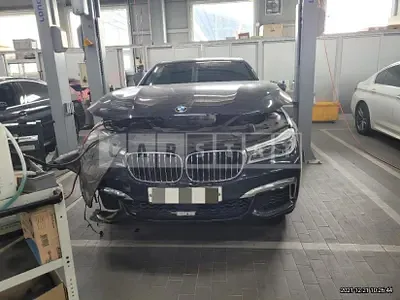 Photo 1 of 25: 2017 BMW 730Ld xDrive, VIN WBA7G6105JB074190 — Korean insurance auction