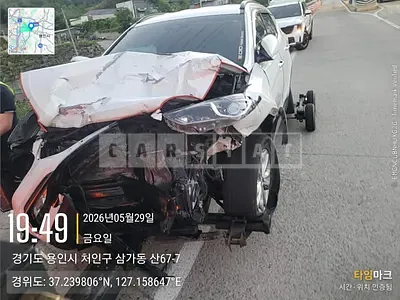 Photo 1 of 30: 2017 Hyundai Santa Fe, VIN KMHSW81UBJU829594 — Korean insurance auction