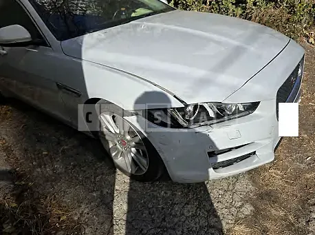 Photo 2 of 12: 2016 Jaguar XE 2.0d — Korean insurance auction