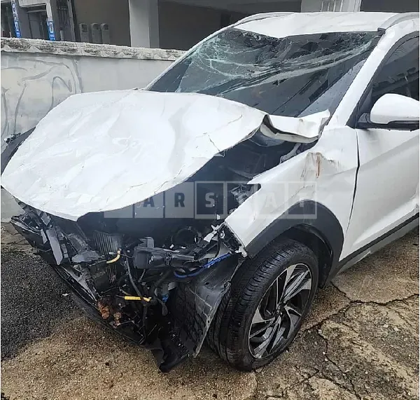 Photo 2 of 17: 2019 Hyundai Tucson — Korean insurance auction