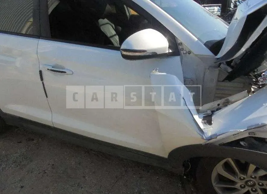 Photo 2 of 18: 2018 Hyundai Tucson TL, VIN KMHJ3815GJU672264 — Korean insurance auction