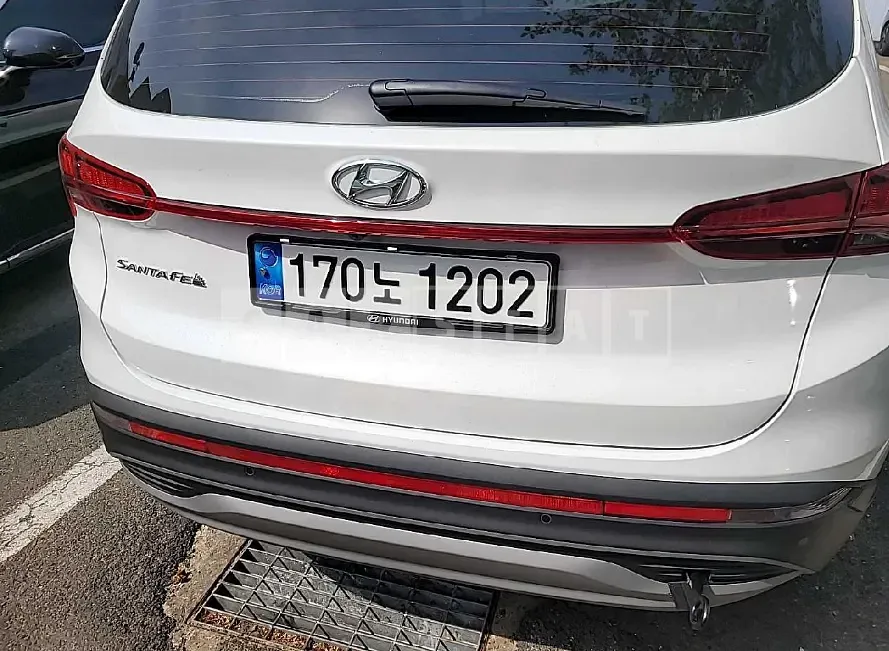 Photo 2 of 16: 2021 Hyundai Santa Fe, VIN KMHS381LGMU410069 — Korean insurance auction
