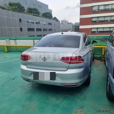 Photo 1 of 12: 2018 Volkswagen Passat GT 2.0 TDI, VIN WVWZZZ3CZJE161178 — Korean insurance auction