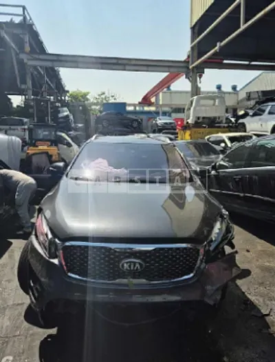 Photo 1 of 10: 2016 Kia Sorento — Korean insurance auction