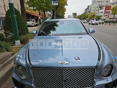 Photo 1 of 19: 2021 Bentley Bentayga V8, VIN SJAAM14V4MC035179 — Korean insurance auction