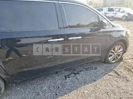 Photo 2 of 8: 2016 Kia Carnival, VIN KNAME81ABGS231874 — Korean insurance auction