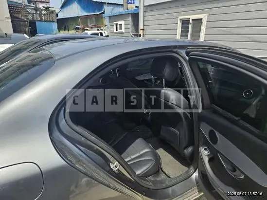 Photo 2 of 21: 2017 Mercedes-Benz C220 d — Korean insurance auction
