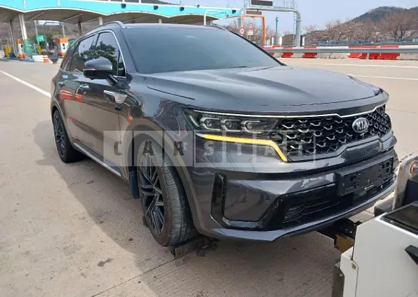 Photo 2 of 24: 2021 Kia Sorento, VIN KNARH81BGMA001632 — Korean insurance auction