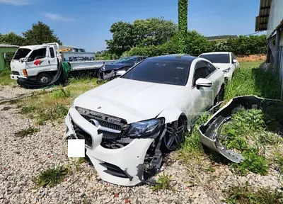 Photo 1 of 10: 2019 Mercedes-Benz E220d Coupe, VIN WDD1J1EB8KF073401 — Korean insurance auction