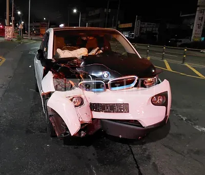 Photo 1 of 8: 2016 BMW i3 — Korean insurance auction