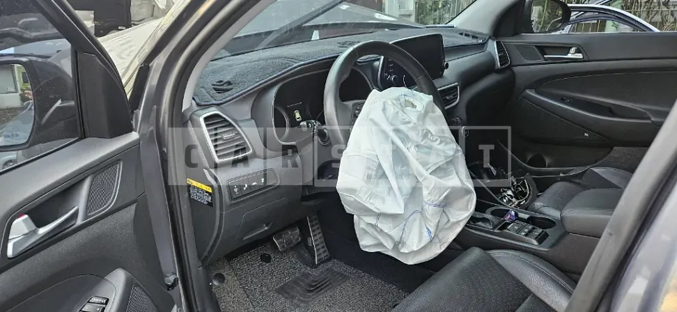 Photo 2 of 5: 2019 Hyundai Tucson — Korean insurance auction