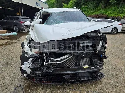 Photo 1 of 22: 2023 Kia Carnival — Korean insurance auction