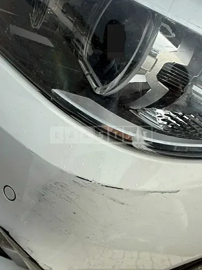 Photo 1 of 3: 2019 BMW (parts) 520i Headlamp — Korean insurance auction