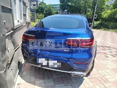 Photo 1 of 22: 2023 Mercedes-Benz GLC300 4Matic Coupe — Korean insurance auction