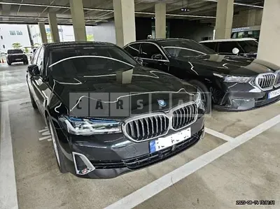 Photo 1 of 42: 2023 BMW 530e — Korean insurance auction