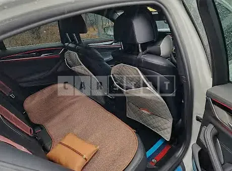 Photo 2 of 9: 2021 BMW 530i, VIN WBA71BH0XMCH05243 — Korean insurance auction
