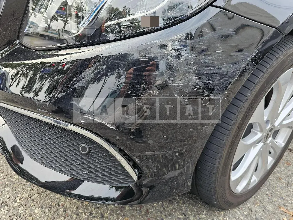 Photo 2 of 3: 2017 Mercedes-Benz (parts) E300 4Matic Headlamp — Korean insurance auction