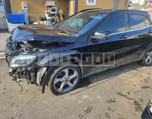 Photo 2 of 12: 2017 Mercedes-Benz GLA 220, VIN WDCTG4FB1JJ393229 — Korean insurance auction