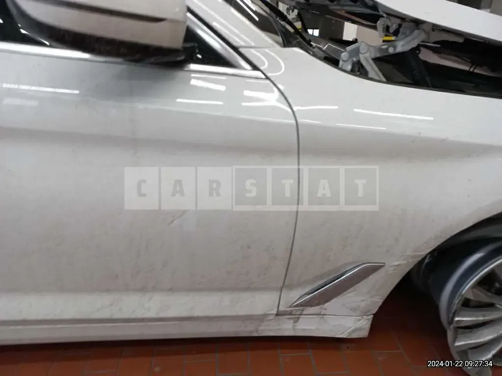 Photo 2 of 45: 2020 BMW 530i xDrive Luxury, VIN WBAJR9106LWW59325 — Korean insurance auction
