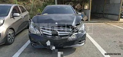 Photo 1 of 12: 2015 Mercedes-Benz E220 BlueTec — Korean insurance auction