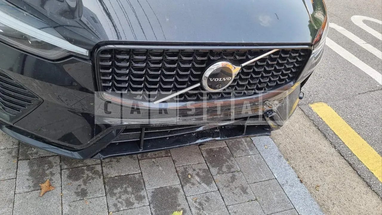 Photo 2 of 19: 2021 Volvo XC60B6 AWD, VIN YV1UZ062CN1905816 — Korean insurance auction