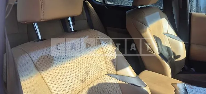 Photo 2 of 7: 2021 Lexus ES300h — Korean insurance auction