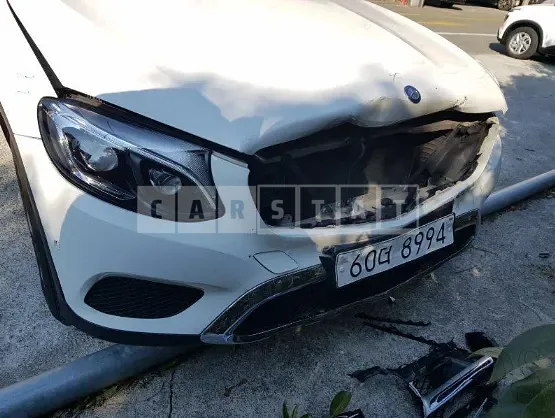 Photo 2 of 20: 2016 Mercedes-Benz GLC220d 4Matic, VIN WDC0G0FB4GF013629 — Korean insurance auction