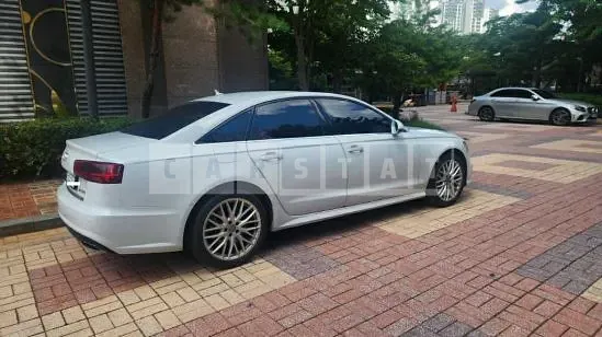 Photo 2 of 7: 2018 Audi A6 40 TFSI — Korean insurance auction