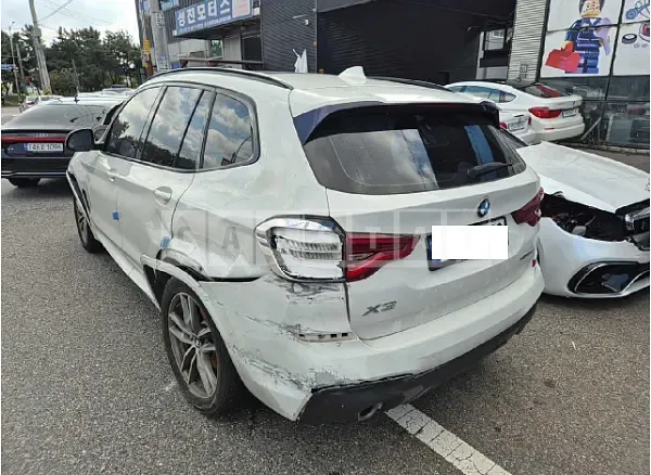 Photo 2 of 9: 2018 BMW X3 xDrive 20d — Korean insurance auction